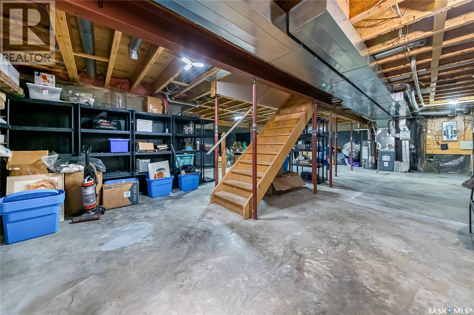 114 Mcfarland Place, Saskatoon, SK - Indoor
