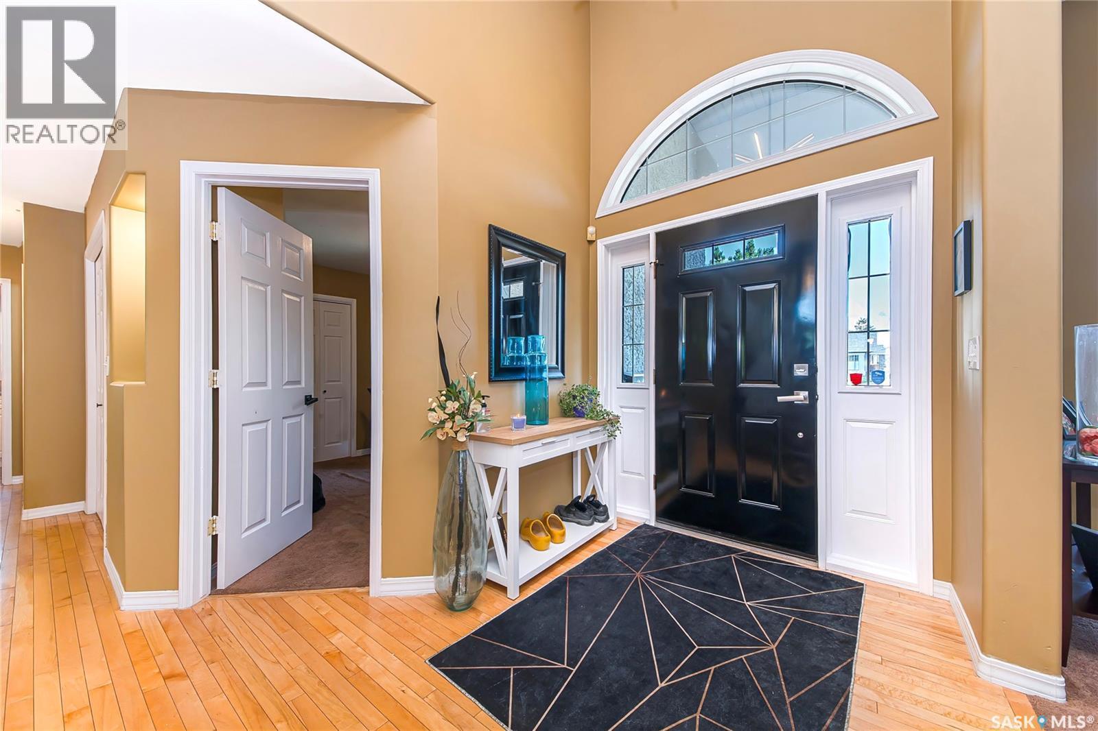 114 Mcfarland Place, Saskatoon, SK - Indoor Photo Showing Other Room