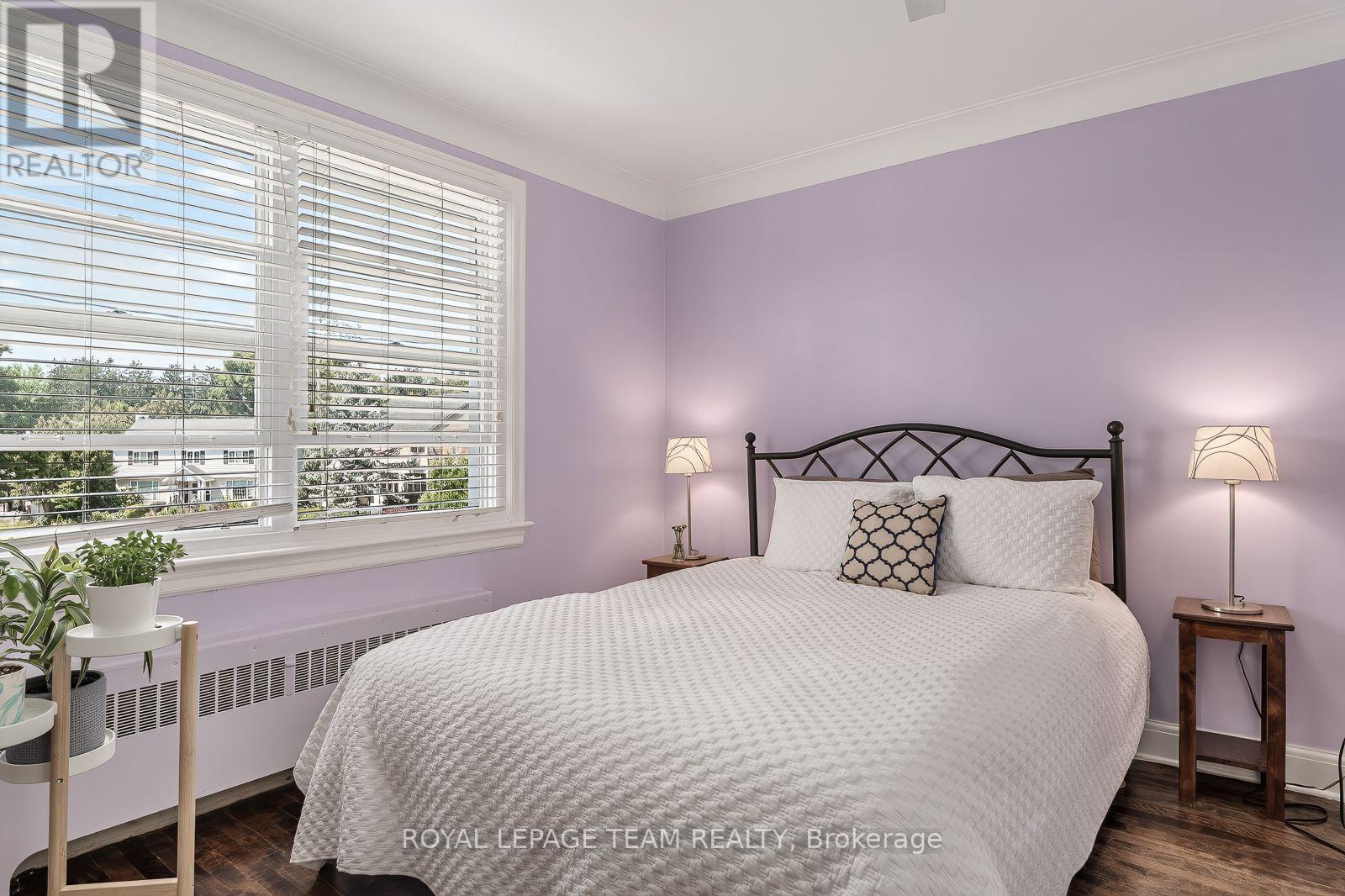 111 Ivy Crescent, Ottawa, ON - Indoor Photo Showing Bedroom