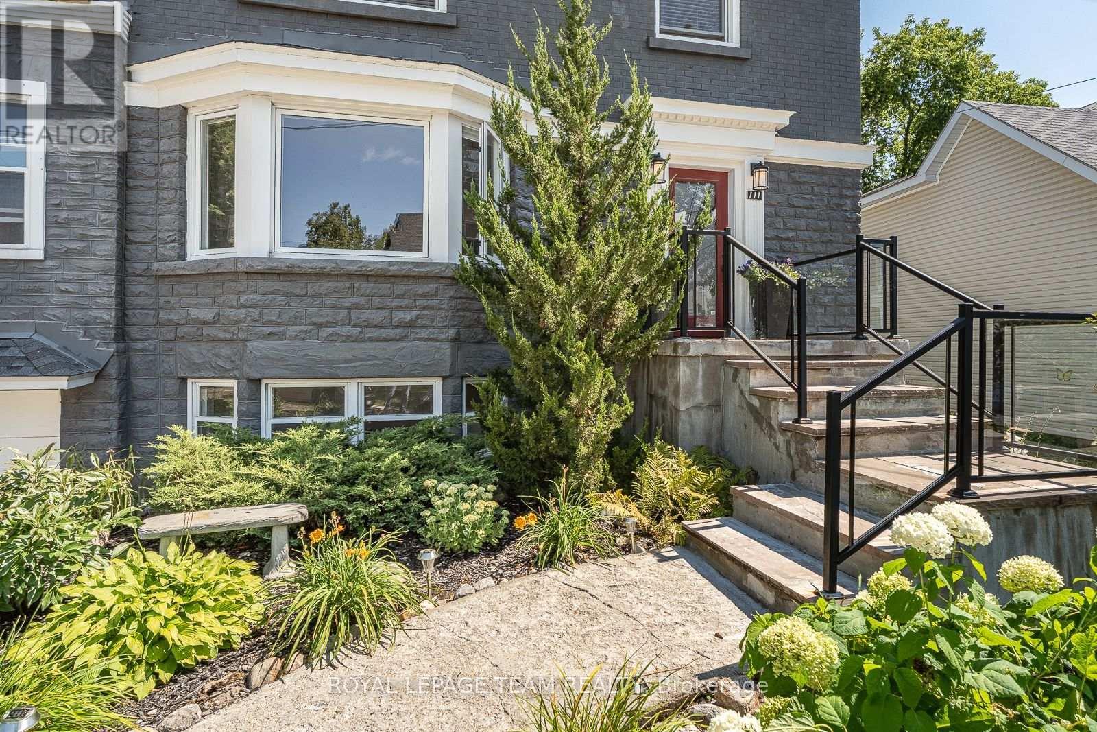 111 Ivy Crescent, Ottawa, ON - Outdoor