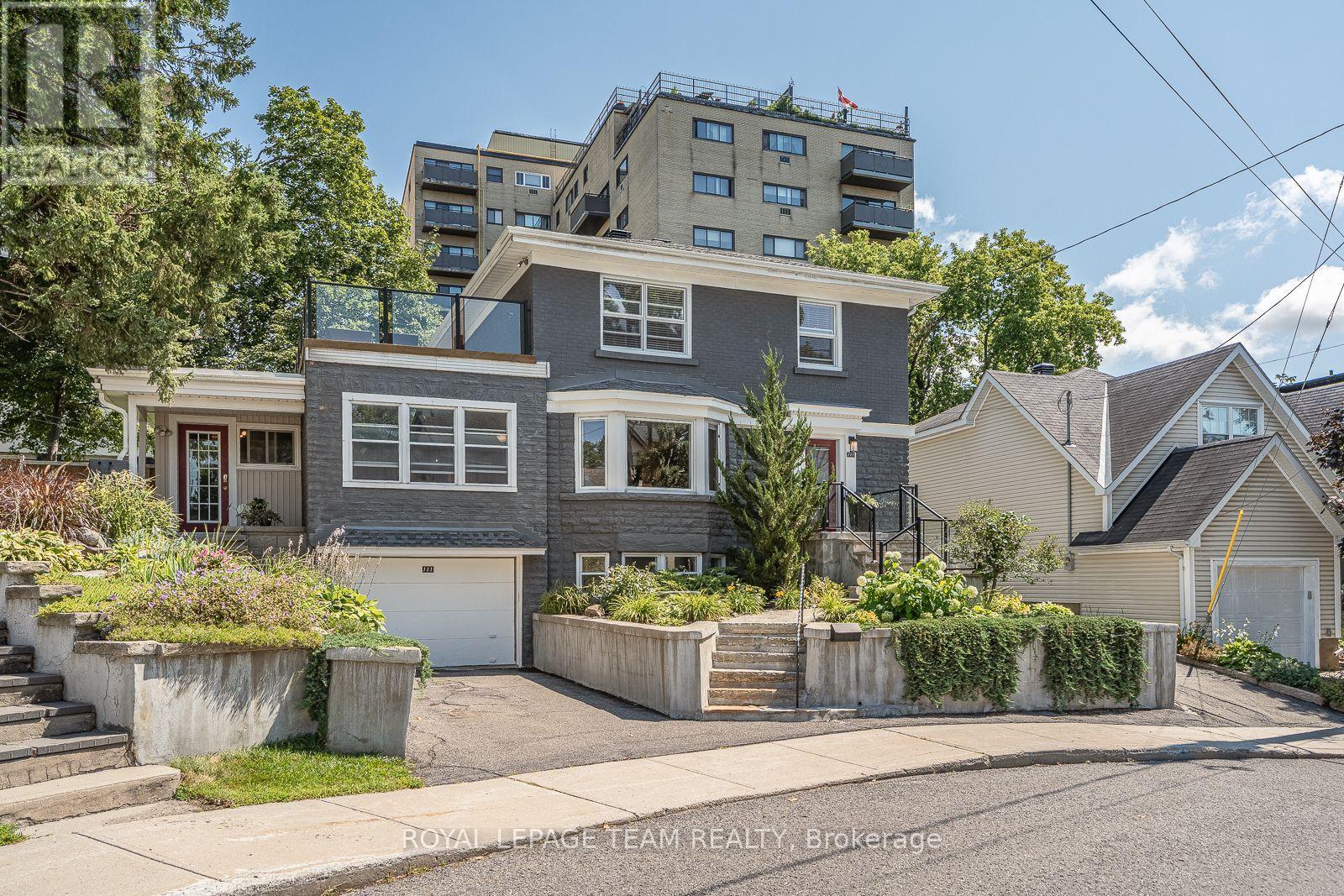 111 Ivy Crescent, Ottawa, ON - Outdoor With Balcony With Facade