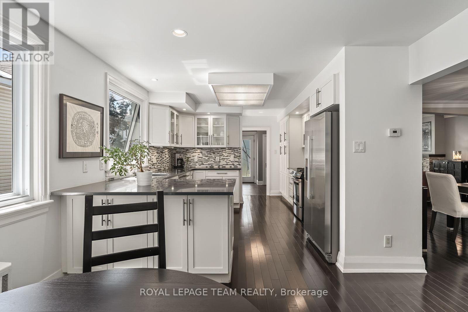 111 Ivy Crescent, Ottawa, ON - Indoor