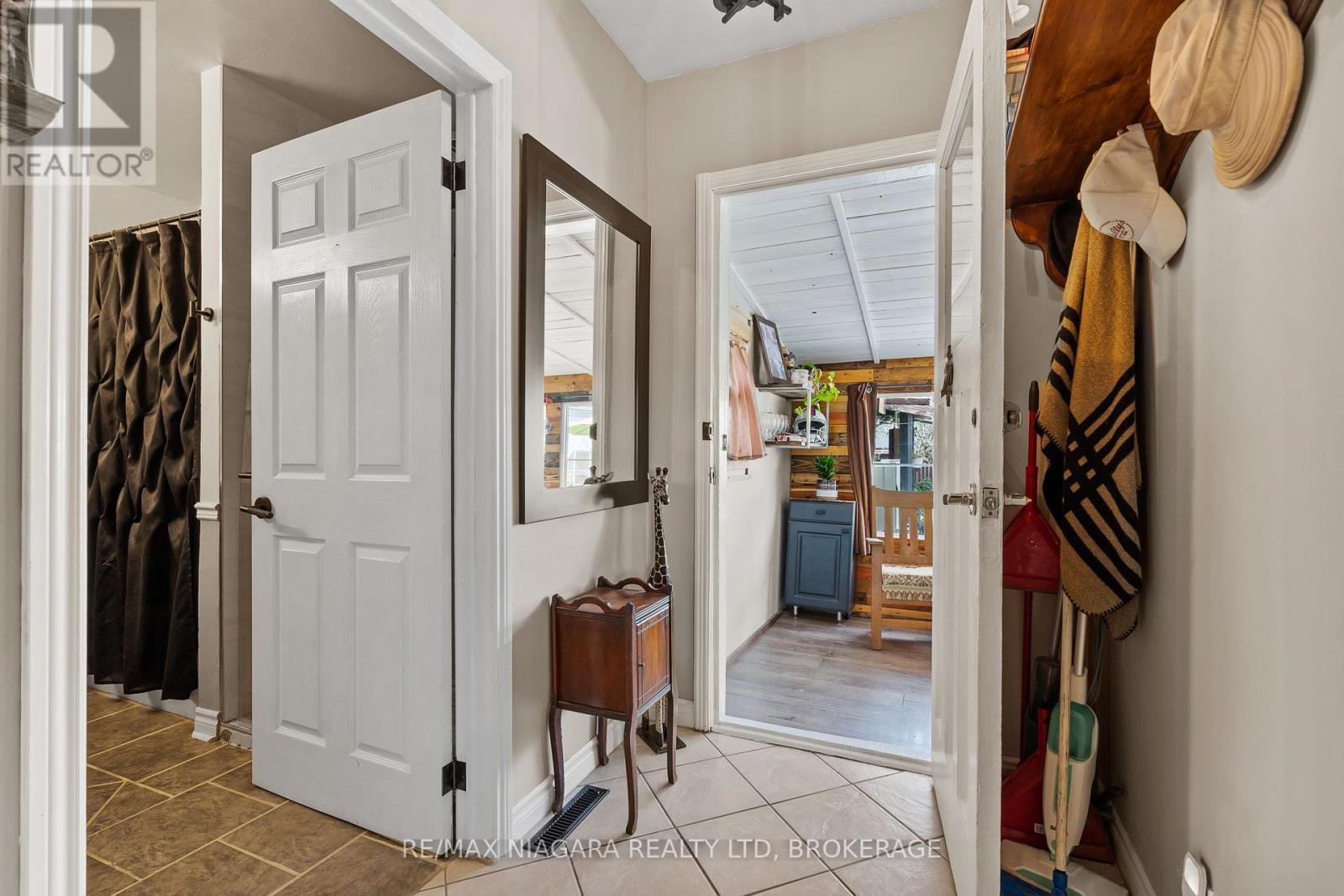 1470 Killaly Street E, Port Colborne (Sherkston), ON - Indoor Photo Showing Other Room