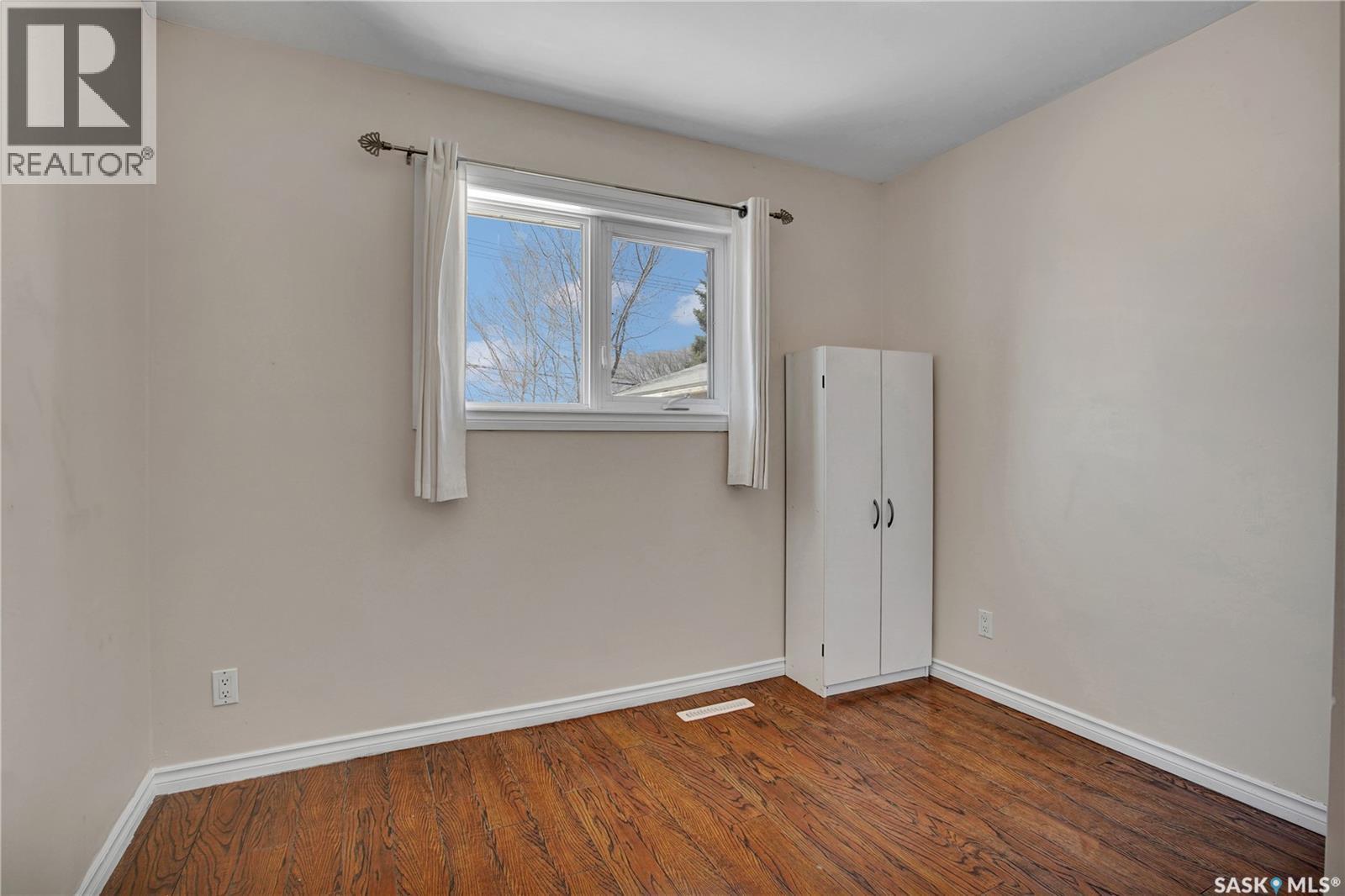 2406 Preston Avenue S, Saskatoon, SK - Indoor Photo Showing Other Room