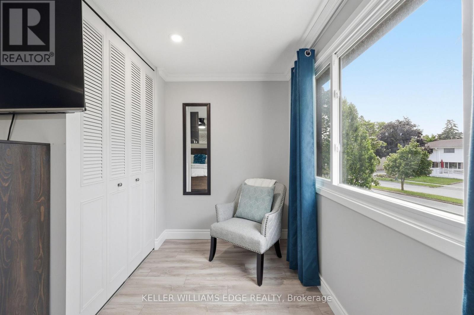 25 Flint Drive, Kitchener, ON - Indoor Photo Showing Other Room