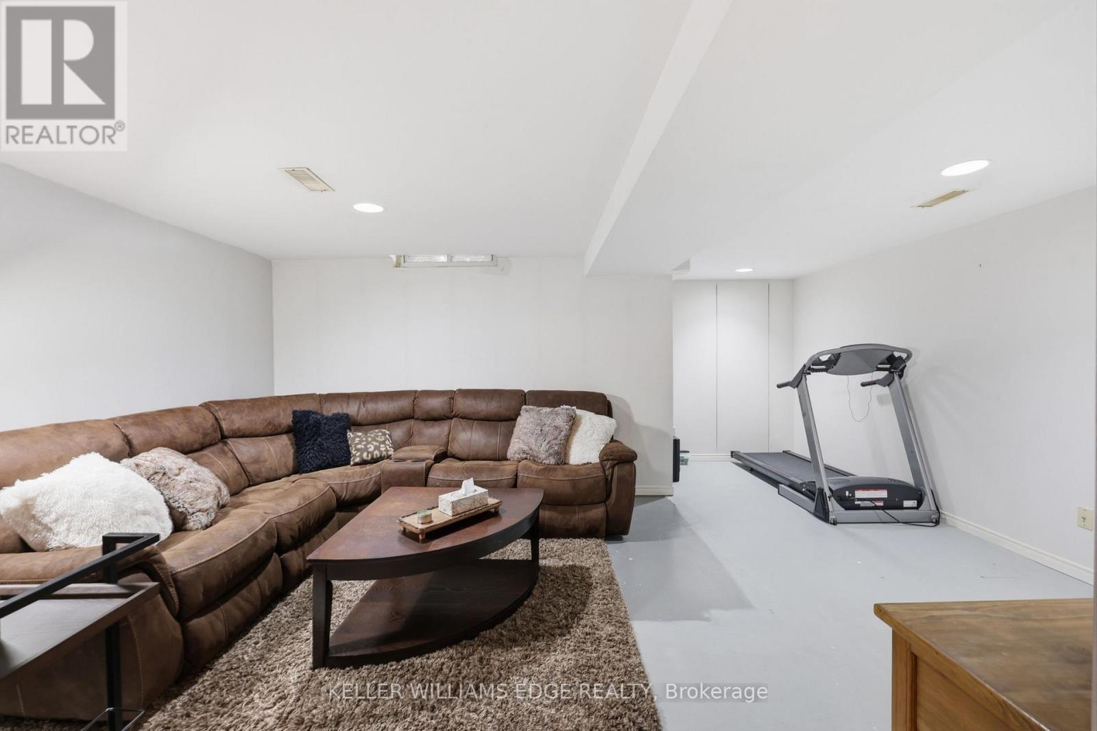 25 Flint Drive, Kitchener, ON - Indoor