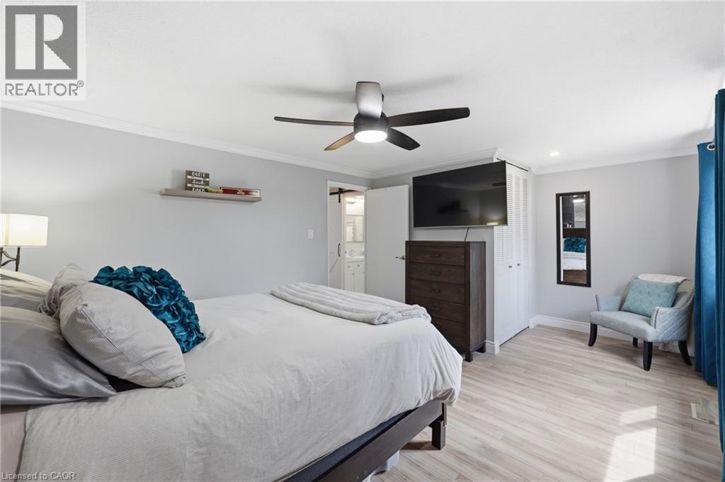 25 Flint Drive, Kitchener, ON - Indoor Photo Showing Bedroom