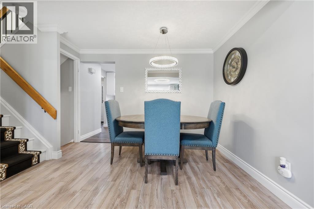 25 Flint Drive, Kitchener, ON - Indoor Photo Showing Dining Room