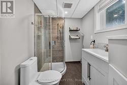 Basement washroom - 