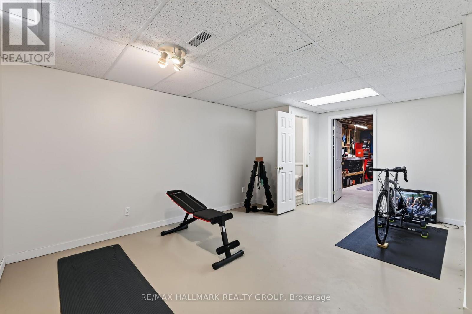 95 College Circle, Ottawa, ON - Indoor Photo Showing Gym Room