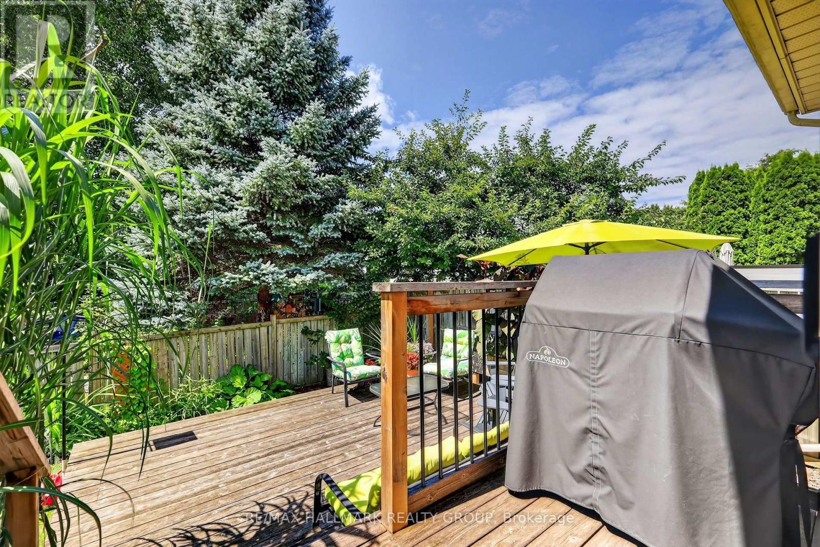 95 College Circle, Ottawa, ON - Outdoor With Deck Patio Veranda