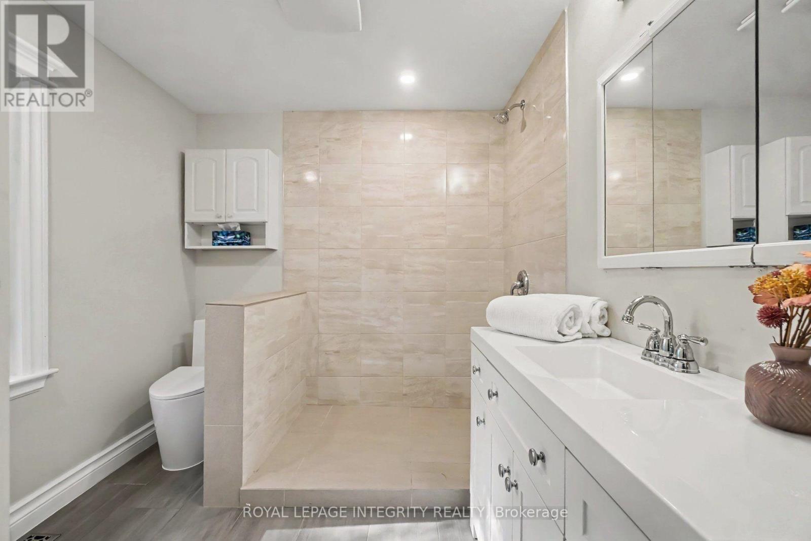 357 Bayview Drive, Ottawa, ON - Indoor Photo Showing Bathroom
