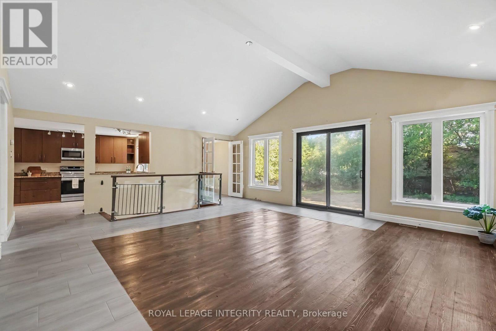 357 Bayview Drive, Ottawa, ON - Indoor