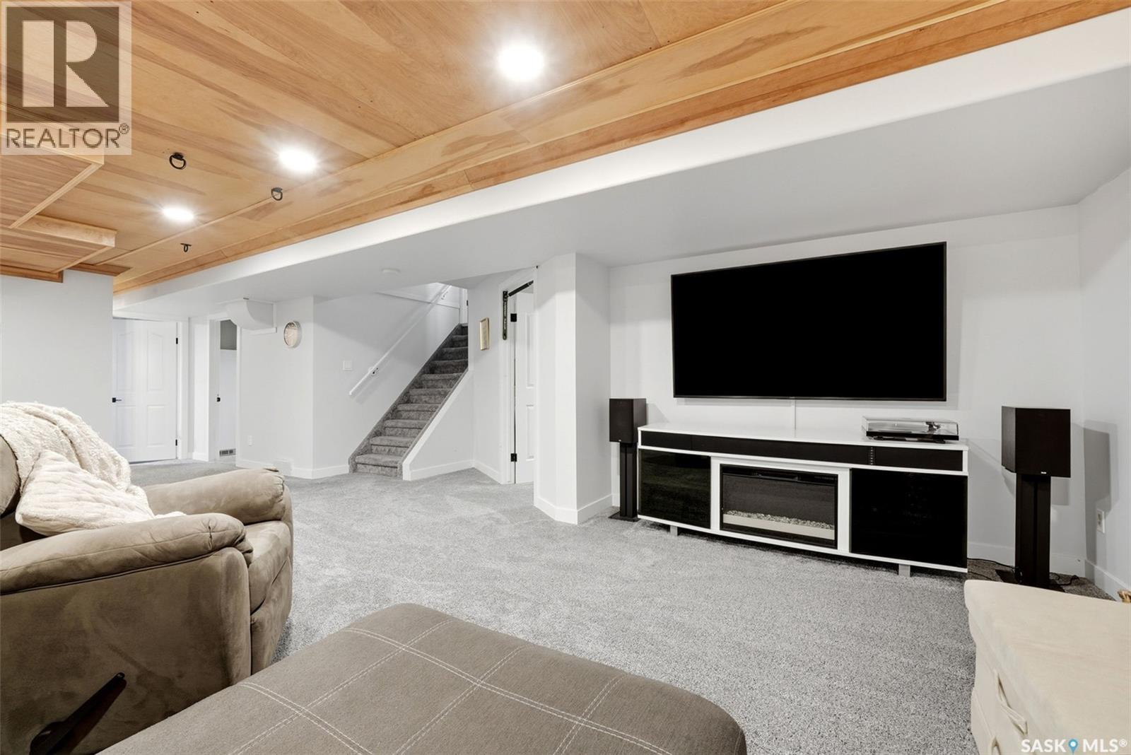 7310 Cribbs Bay, Regina, SK - Indoor