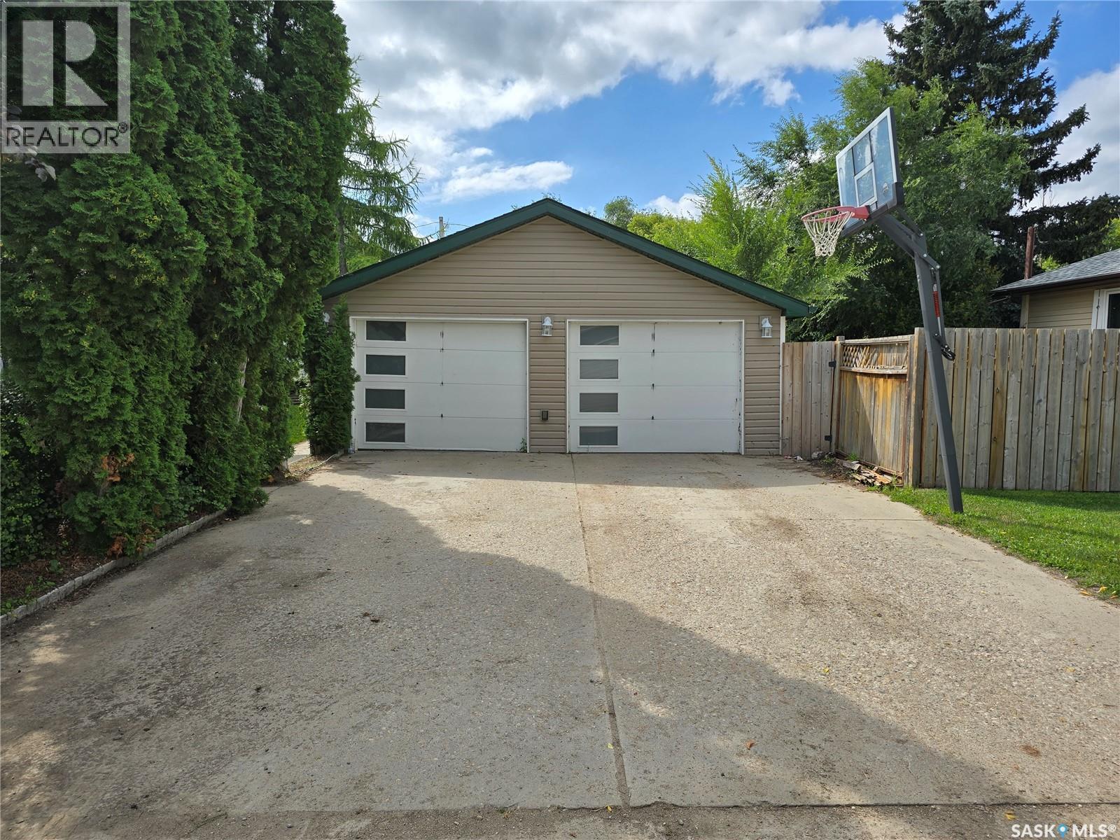 127 1St Avenue, Osler, SK - Outdoor