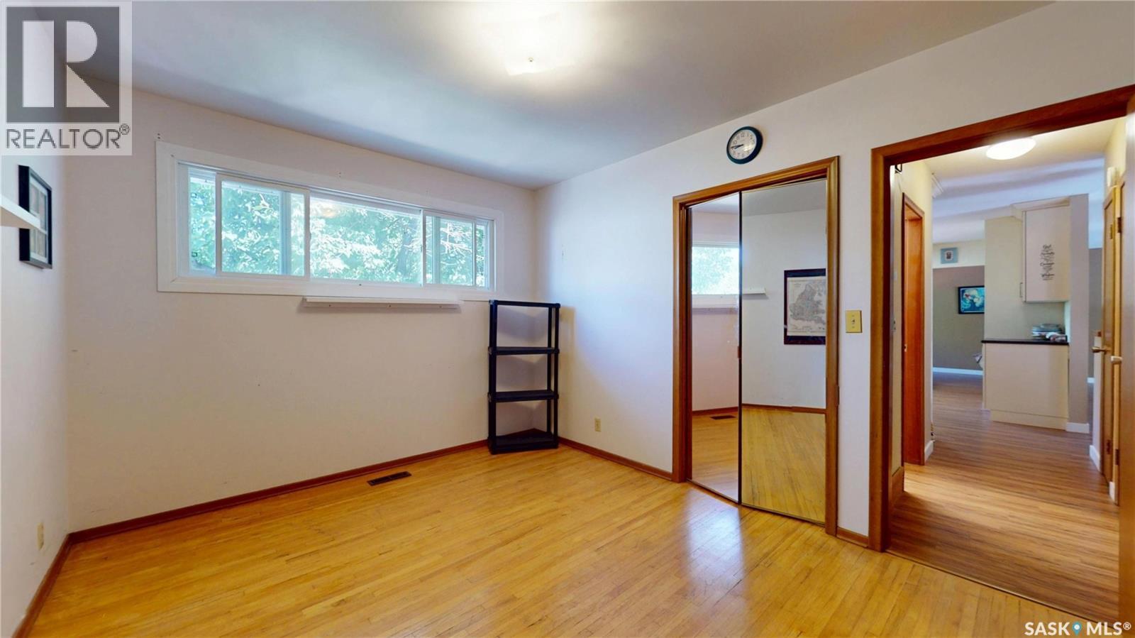 130 Cameron Crescent, Regina, SK - Indoor