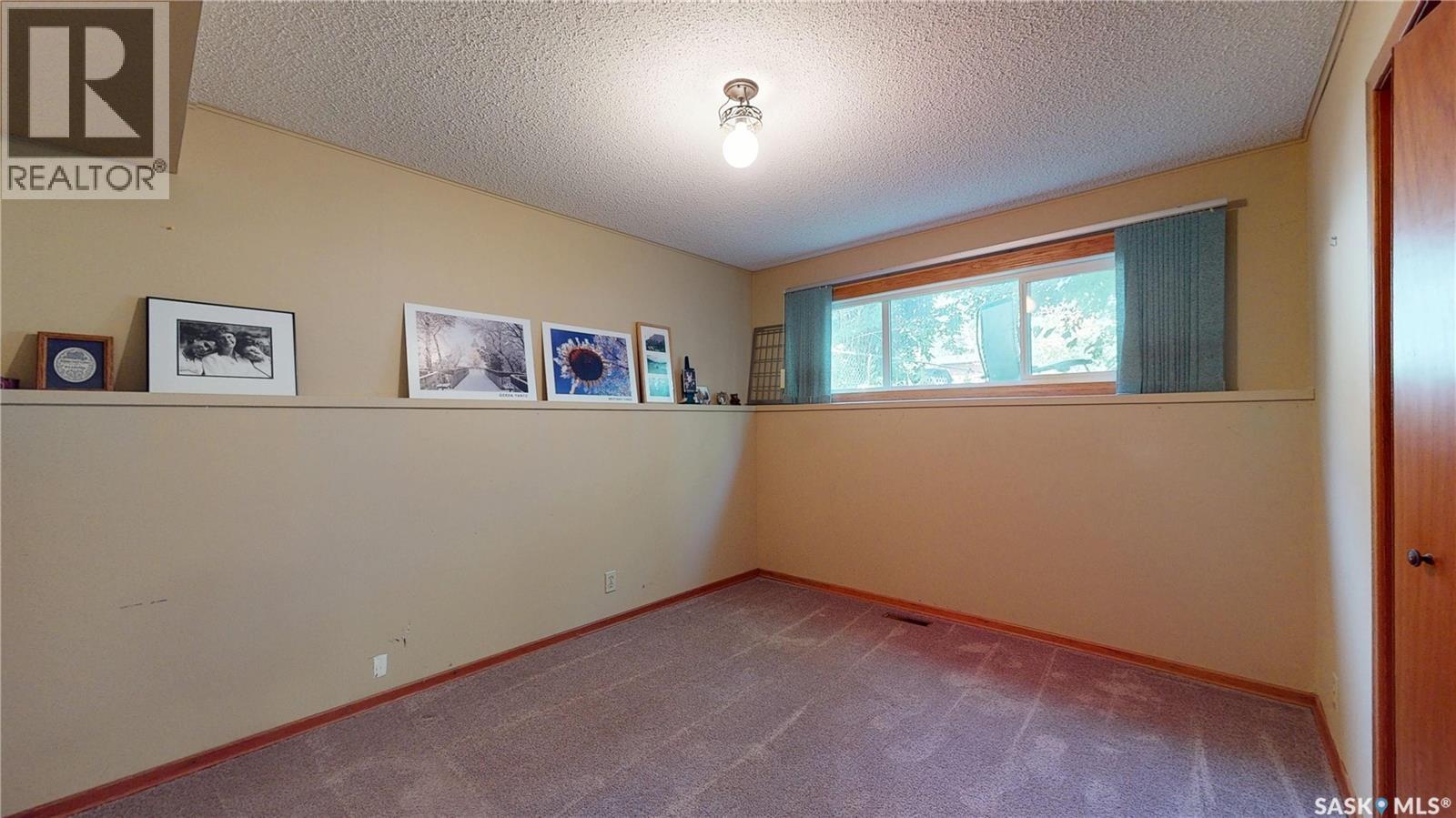 130 Cameron Crescent, Regina, SK - Indoor Photo Showing Other Room
