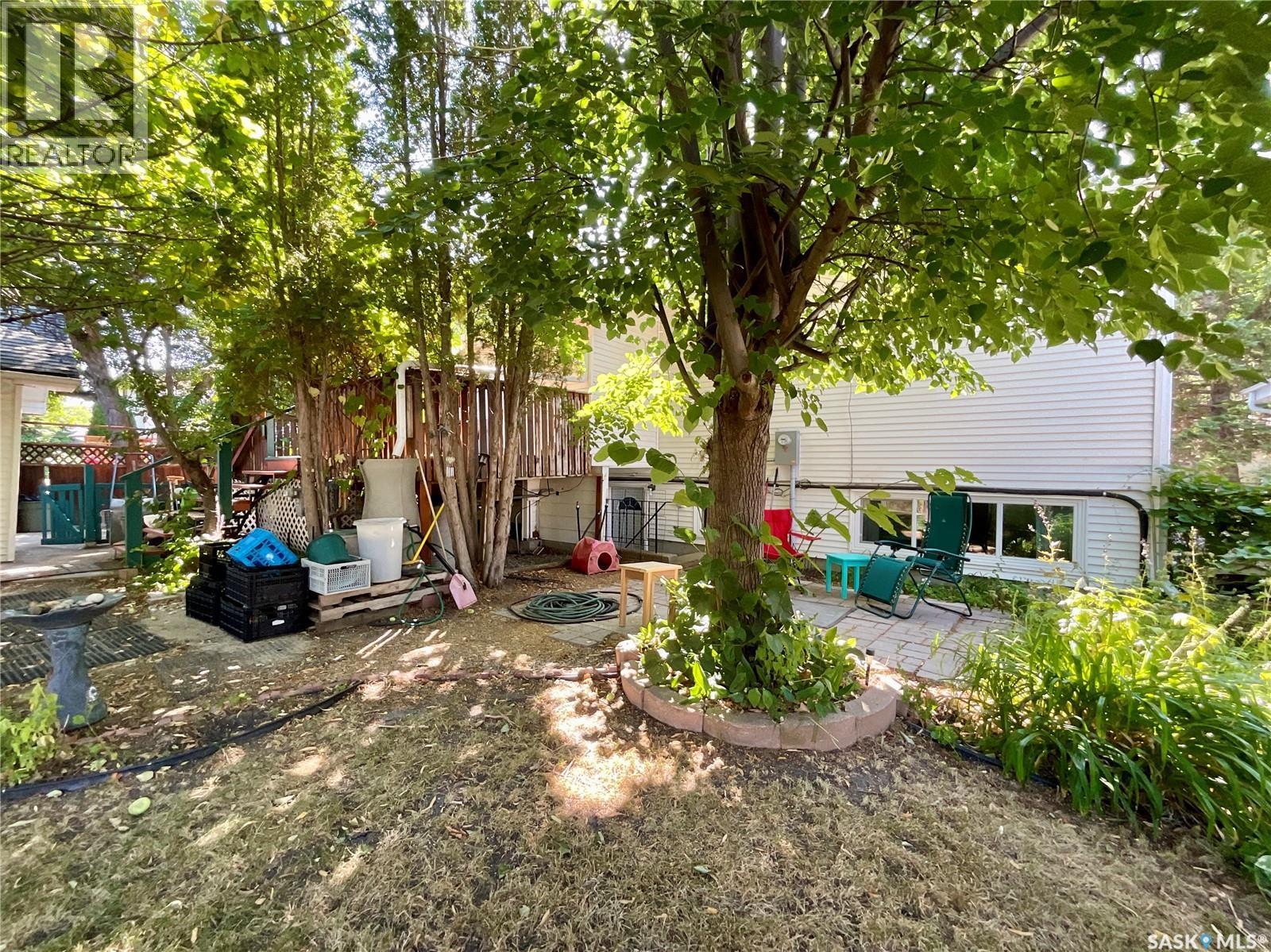 130 Cameron Crescent, Regina, SK - Outdoor
