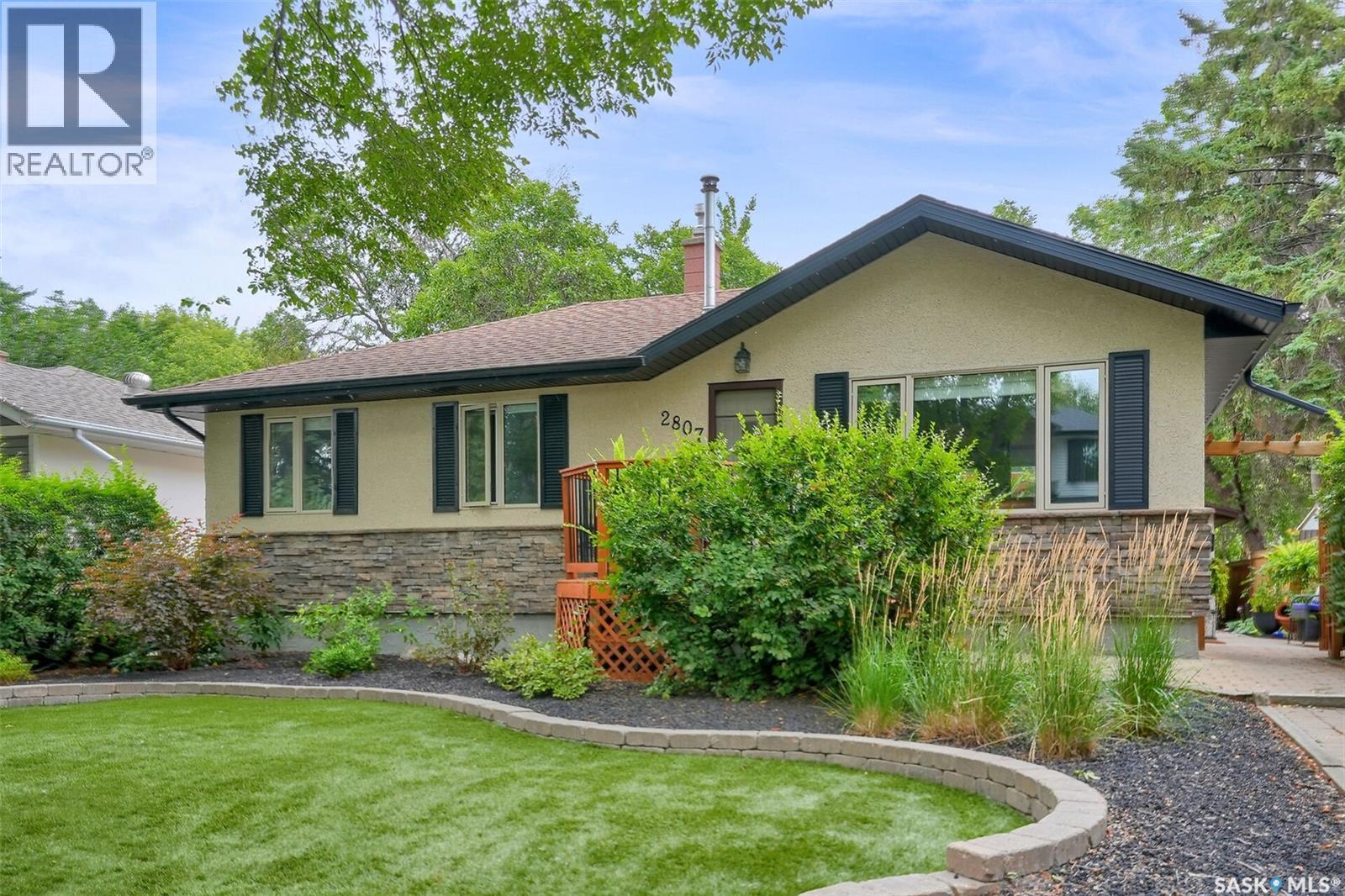 2807 Fleury Street, Regina, SK - Outdoor