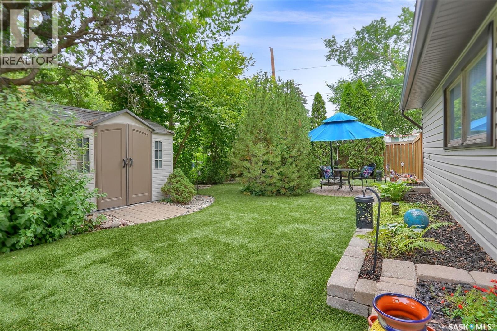 2807 Fleury Street, Regina, SK - Outdoor