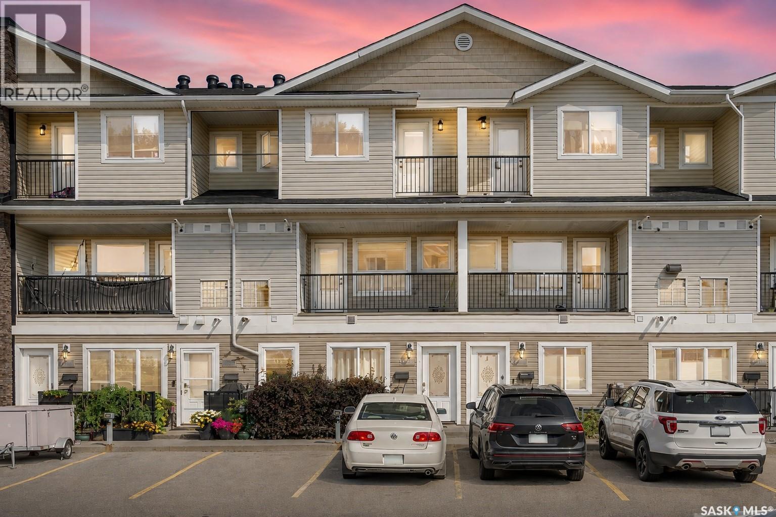 113 1210 Empress Street, Regina, SK - Outdoor With Balcony With Facade