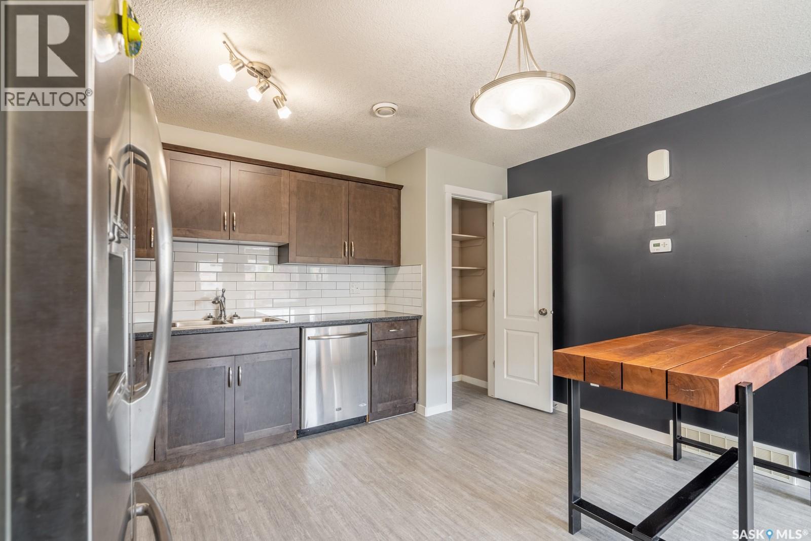 113 1210 Empress Street, Regina, SK - Indoor Photo Showing Kitchen