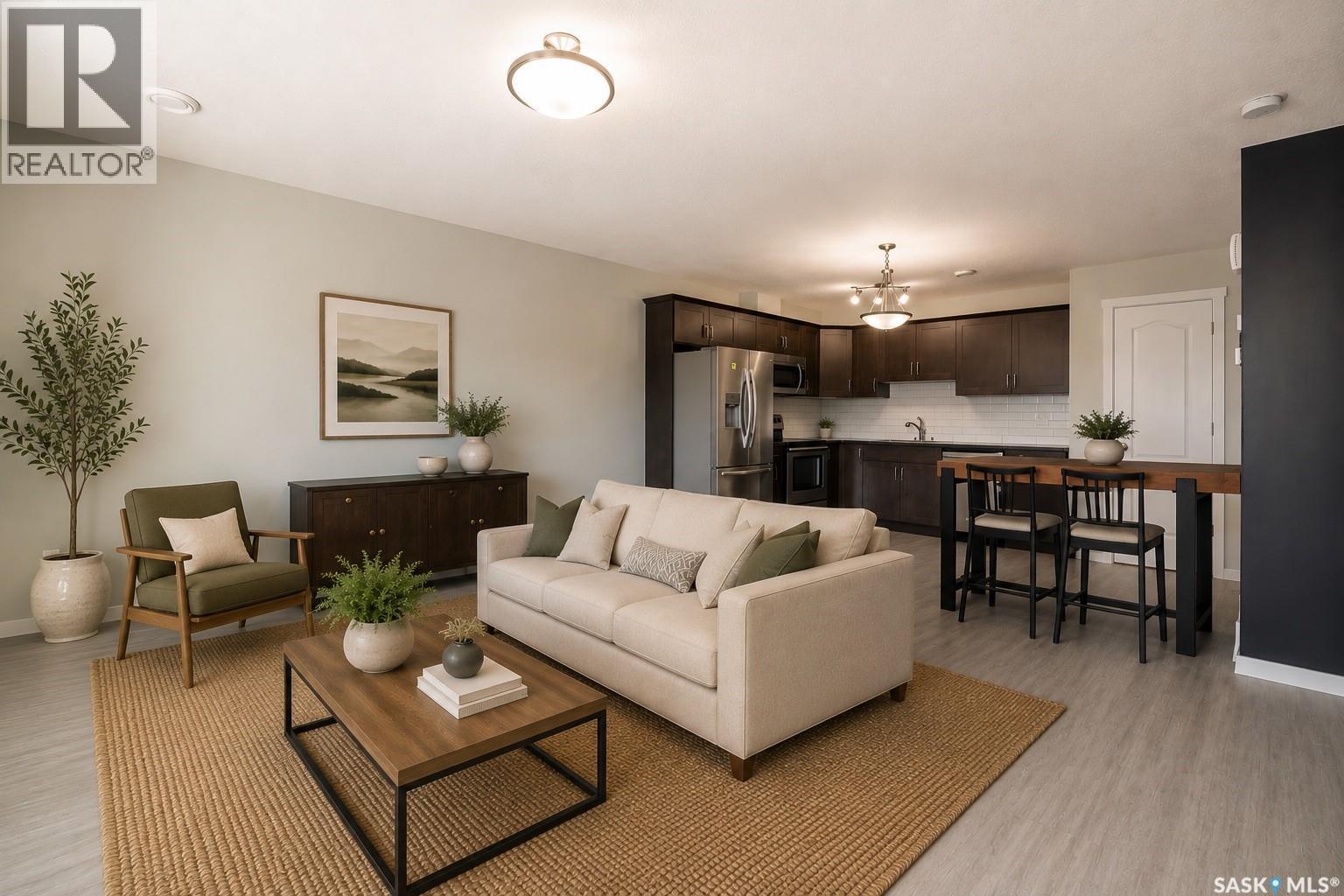 113 1210 Empress Street, Regina, SK - Indoor Photo Showing Living Room