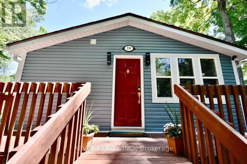 39 Domar Road, Tiny, ON - Outdoor With Exterior