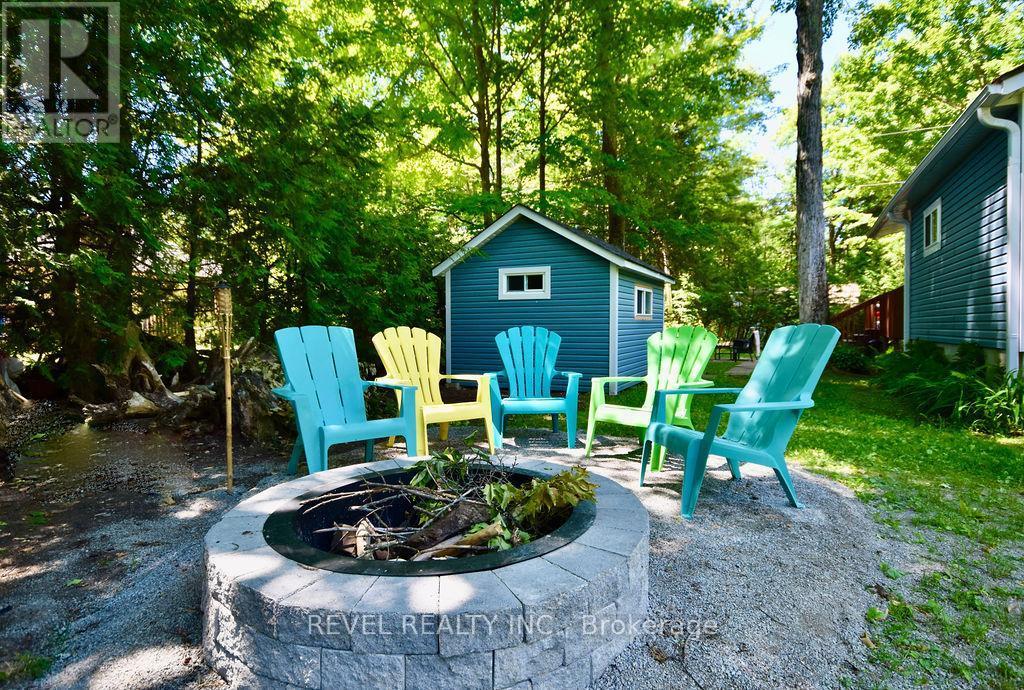 39 Domar Road, Tiny, ON - Outdoor With Deck Patio Veranda