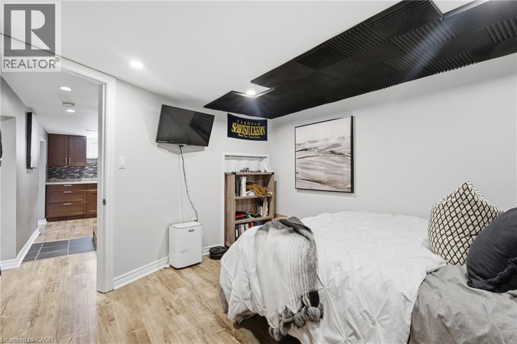 20 Hillview Street, Kitchener, ON