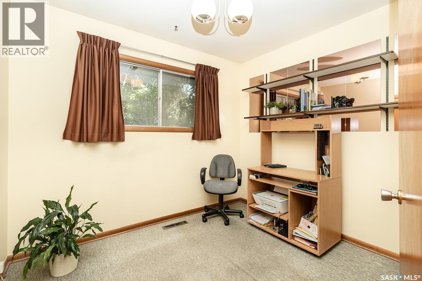 1706 Ruth Street E, Saskatoon, SK - Indoor