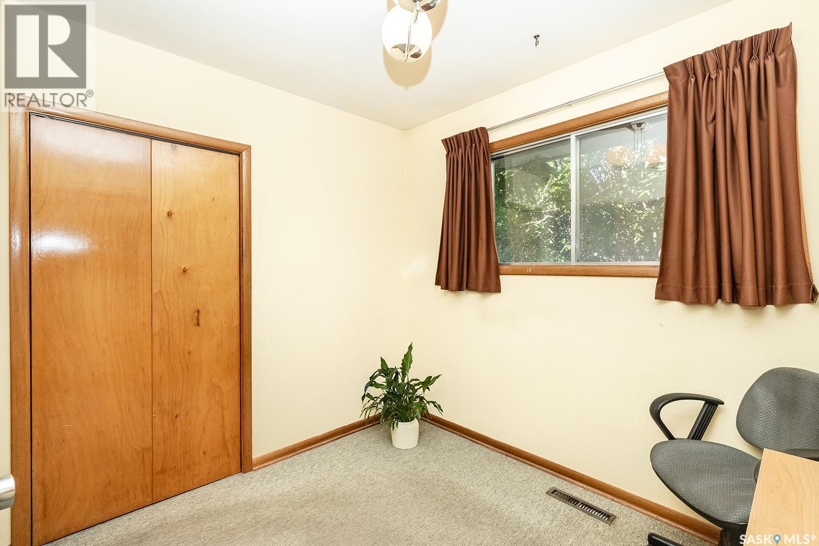 1706 Ruth Street E, Saskatoon, SK - Indoor