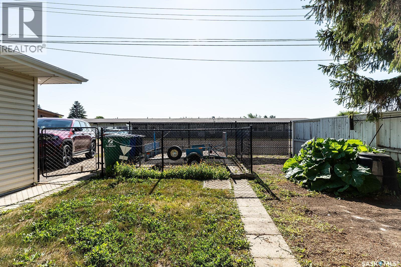 1706 Ruth Street E, Saskatoon, SK - Outdoor