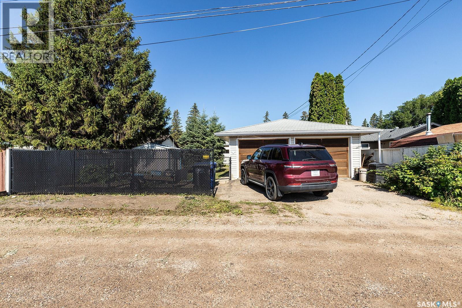 1706 Ruth Street E, Saskatoon, SK - Outdoor