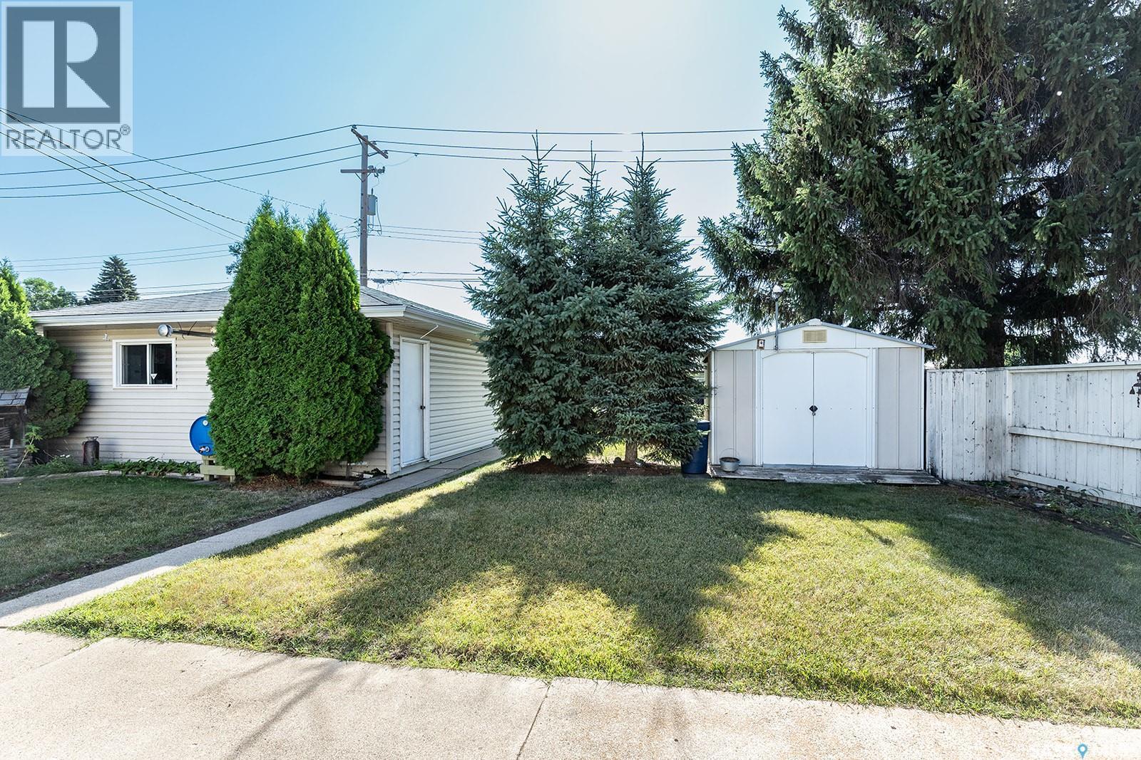 1706 Ruth Street E, Saskatoon, SK - Outdoor