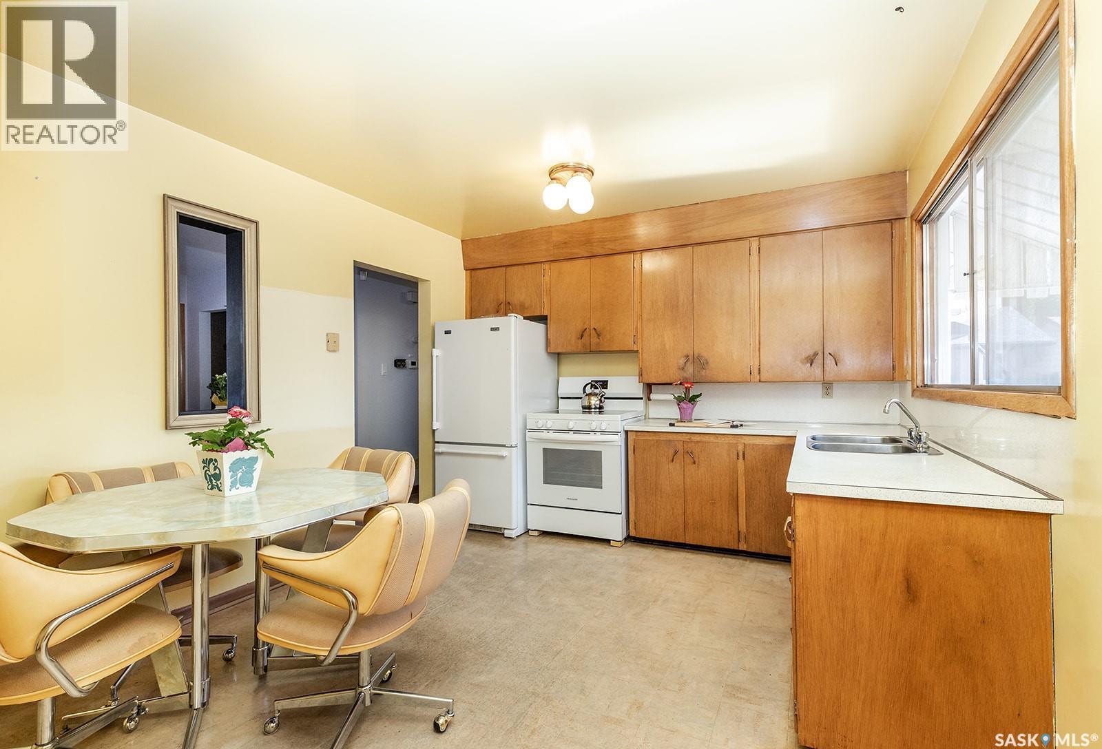 1706 Ruth Street E, Saskatoon, SK - Indoor