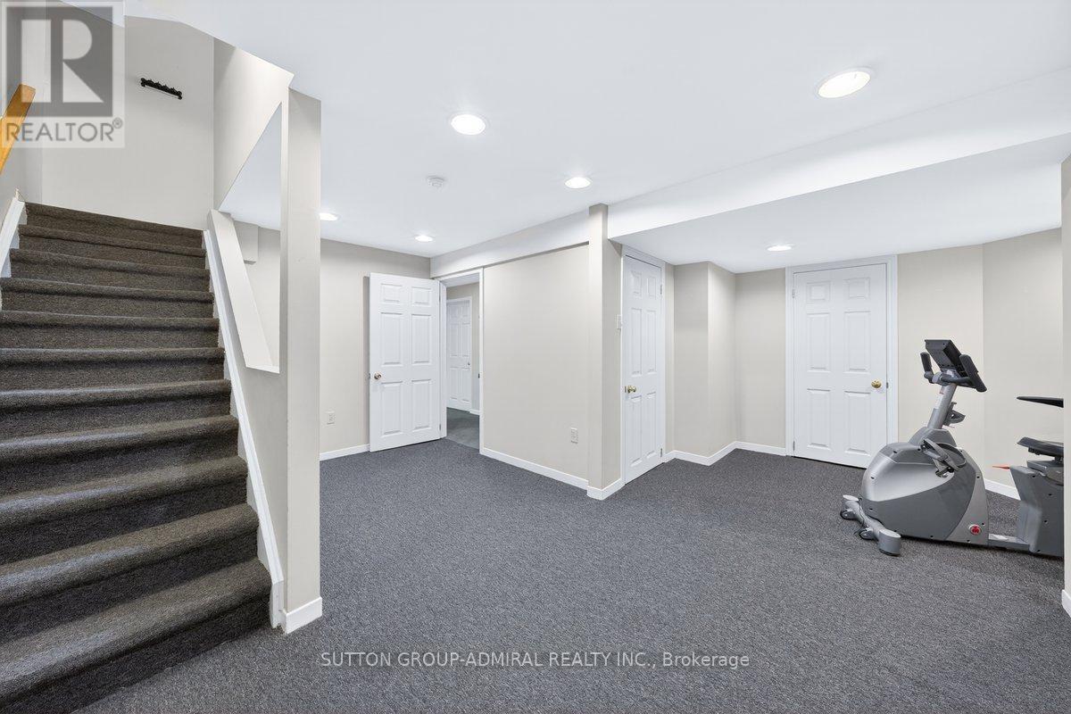 126 Redondo Drive E, Vaughan, ON - Indoor