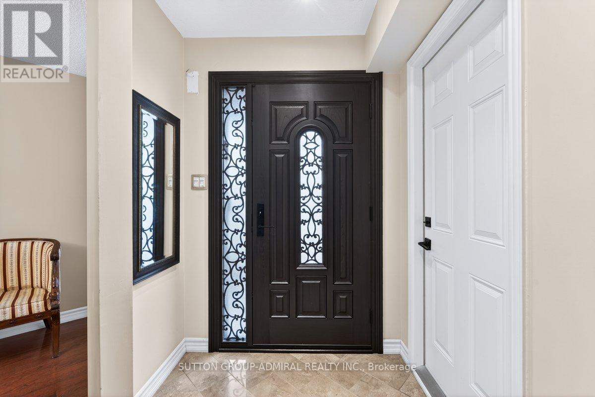 126 Redondo Drive E, Vaughan, ON - Indoor Photo Showing Other Room
