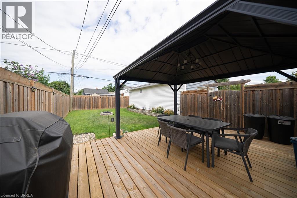 77 Eighth Avenue, Brantford, ON - Outdoor With Deck Patio Veranda With Exterior