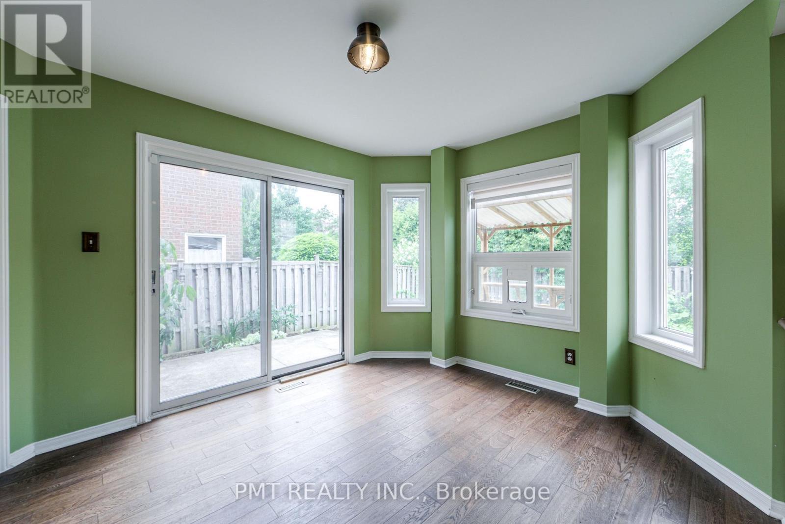 6364 Alderwood Trail, Mississauga, ON - Indoor Photo Showing Other Room