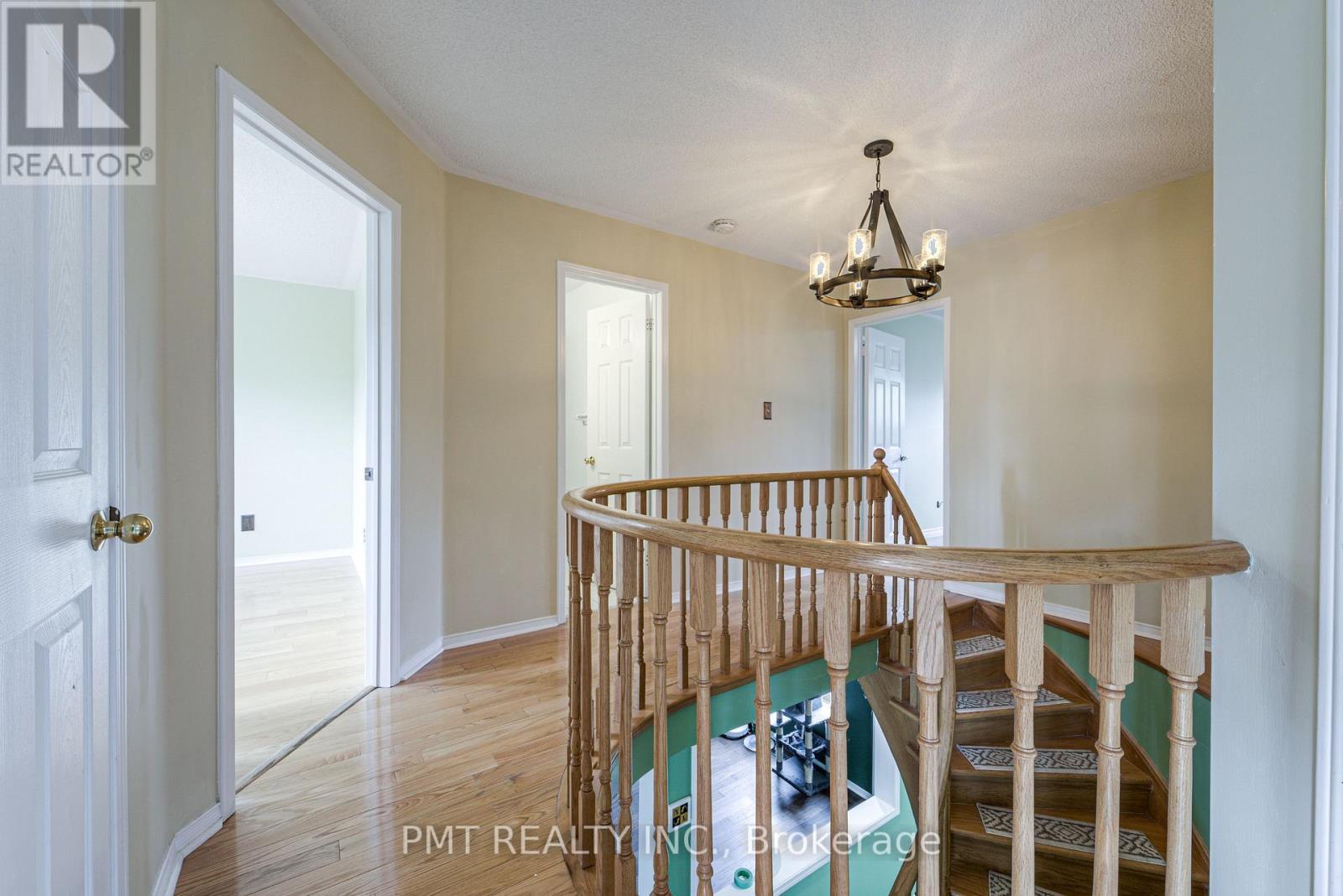 6364 Alderwood Trail, Mississauga, ON - Indoor Photo Showing Other Room