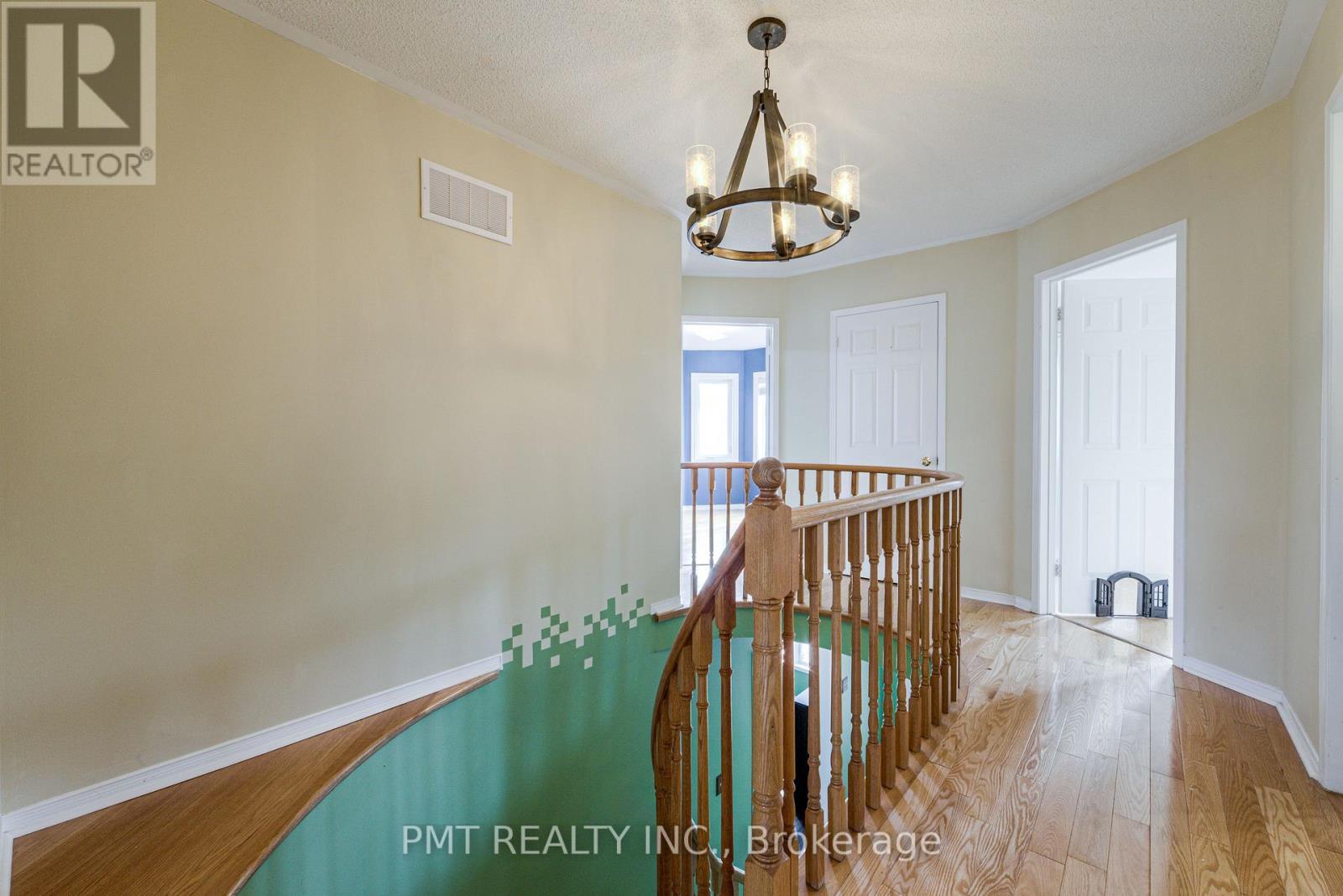 6364 Alderwood Trail, Mississauga, ON - Indoor Photo Showing Other Room