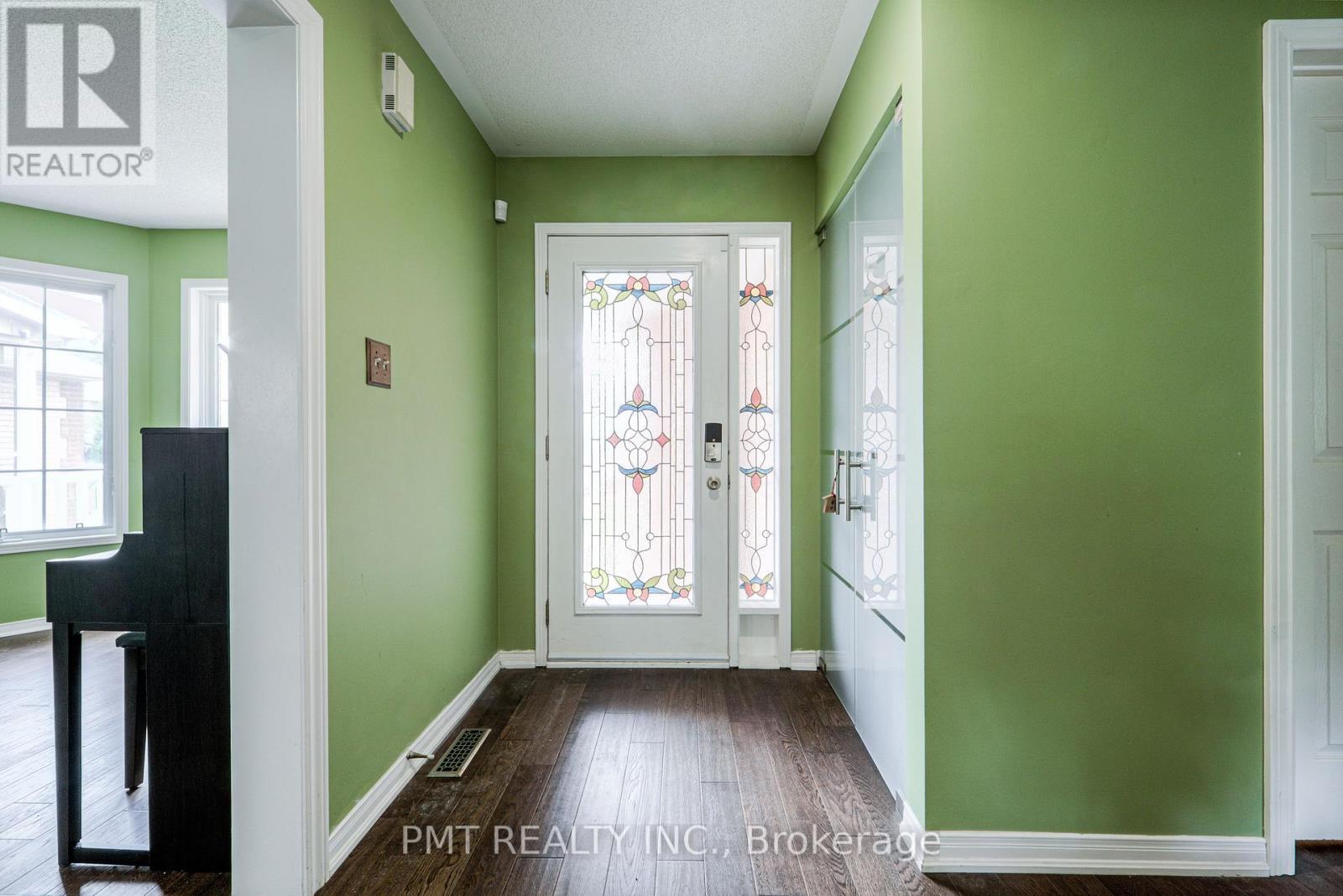 6364 Alderwood Trail, Mississauga, ON - Indoor Photo Showing Other Room