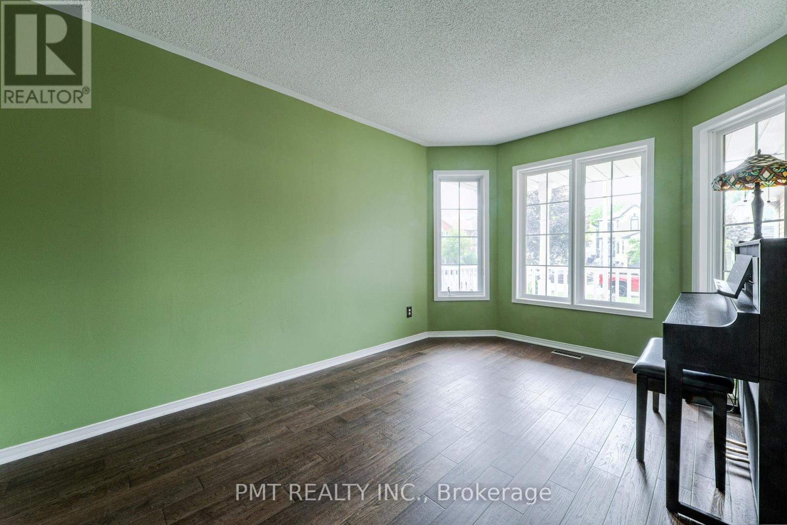6364 Alderwood Trail, Mississauga, ON - Indoor Photo Showing Other Room