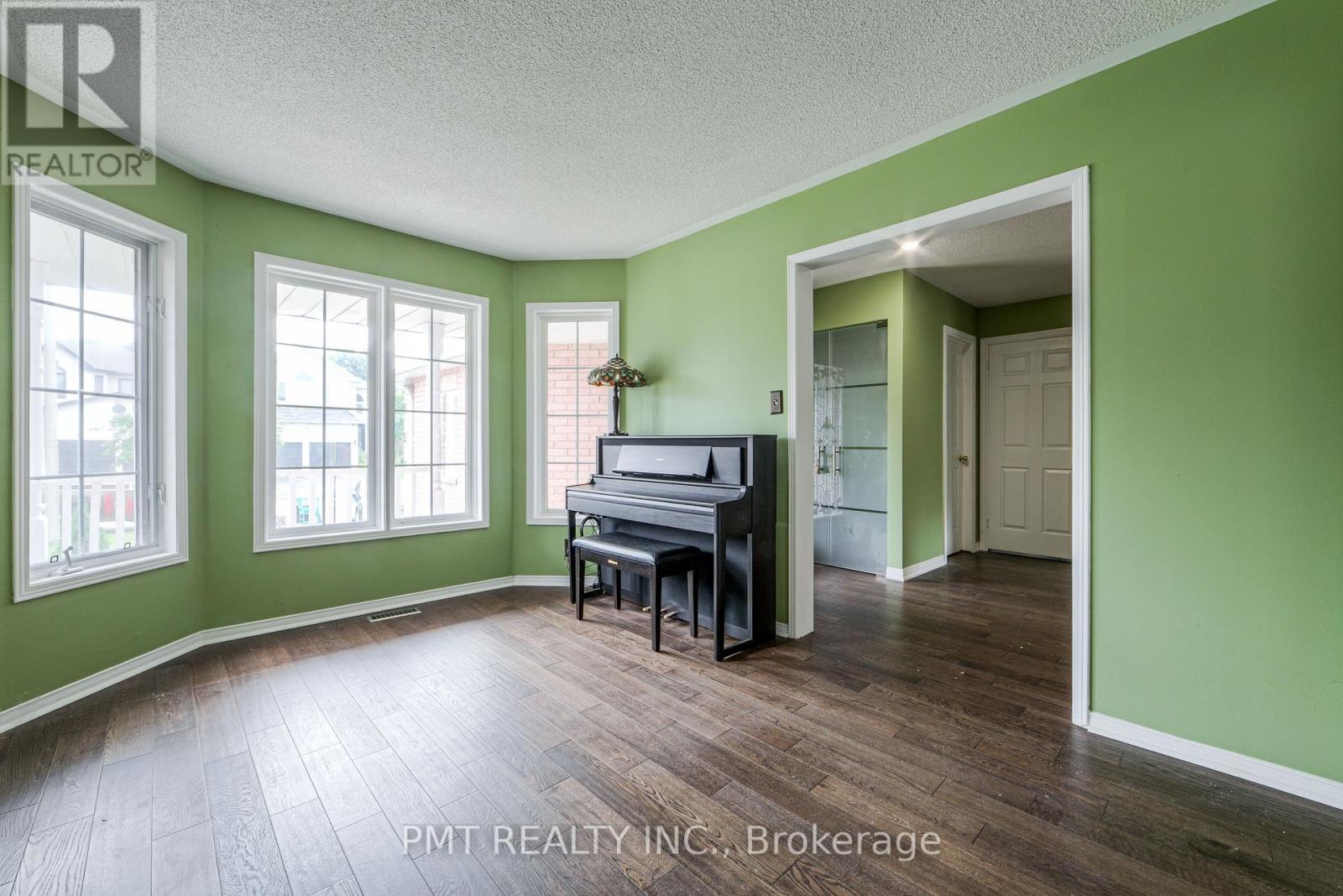 6364 Alderwood Trail, Mississauga, ON - Indoor