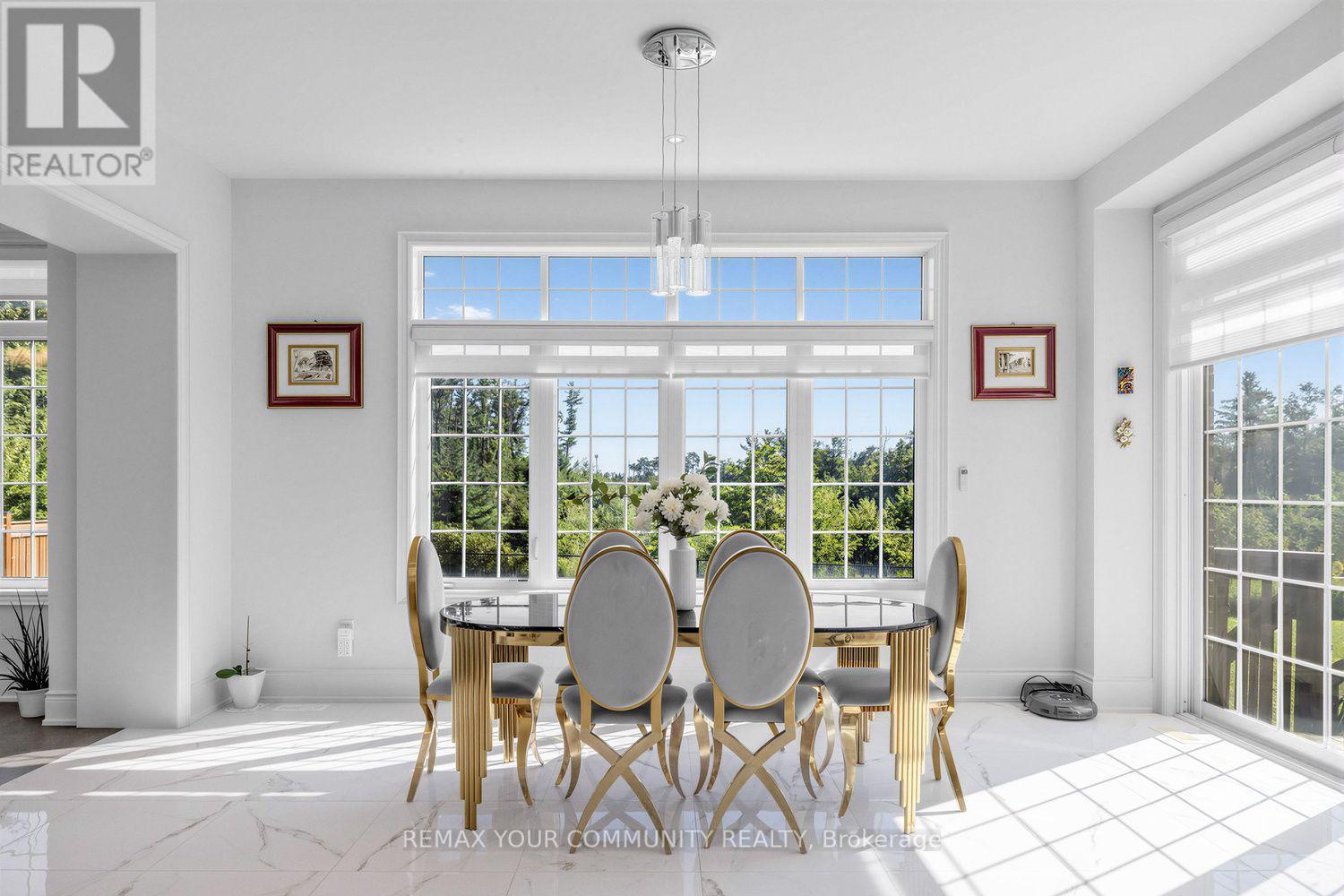 19 Redmond Crescent, Springwater, ON - Indoor Photo Showing Dining Room