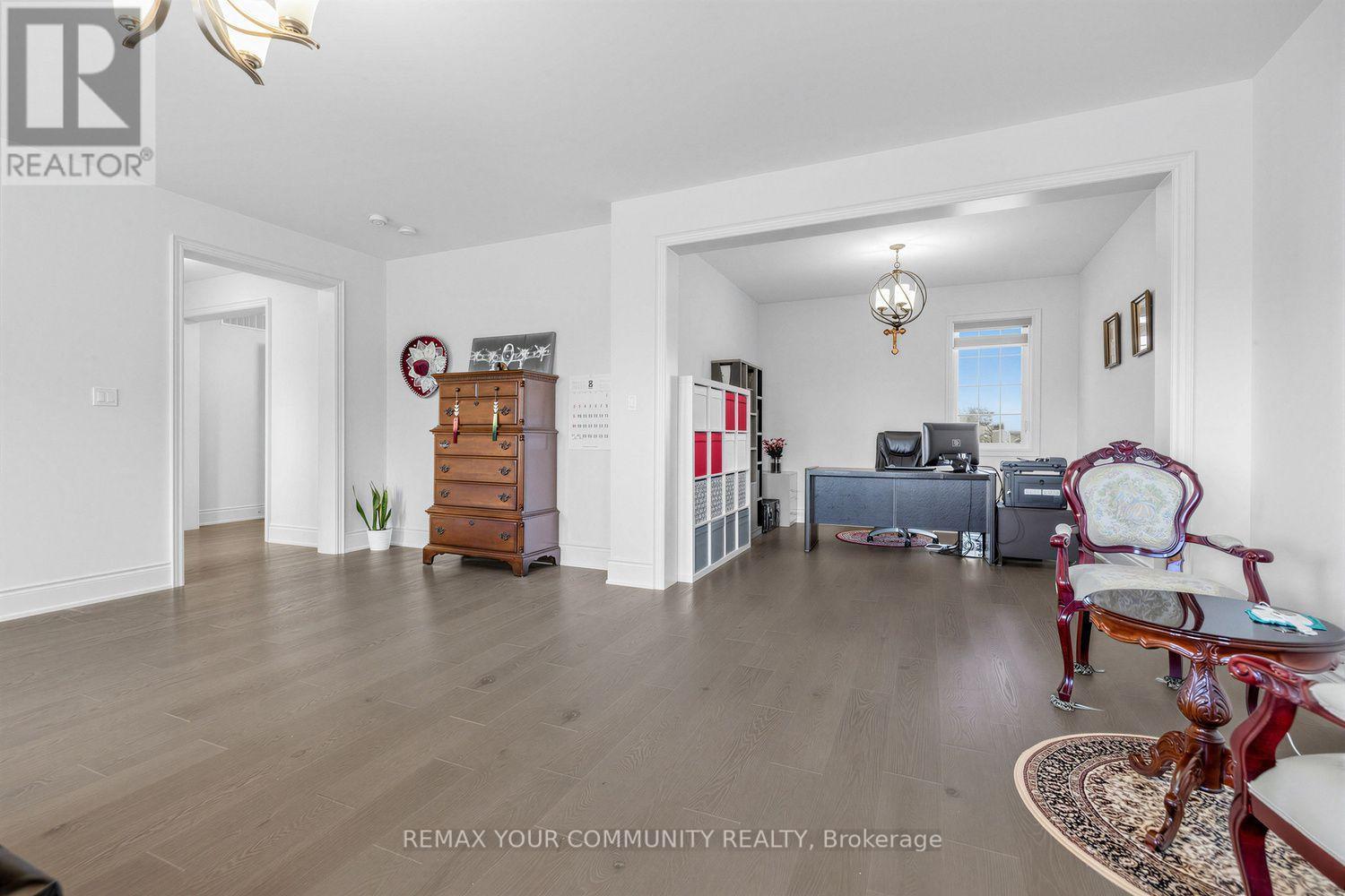 19 Redmond Crescent, Springwater, ON - Indoor