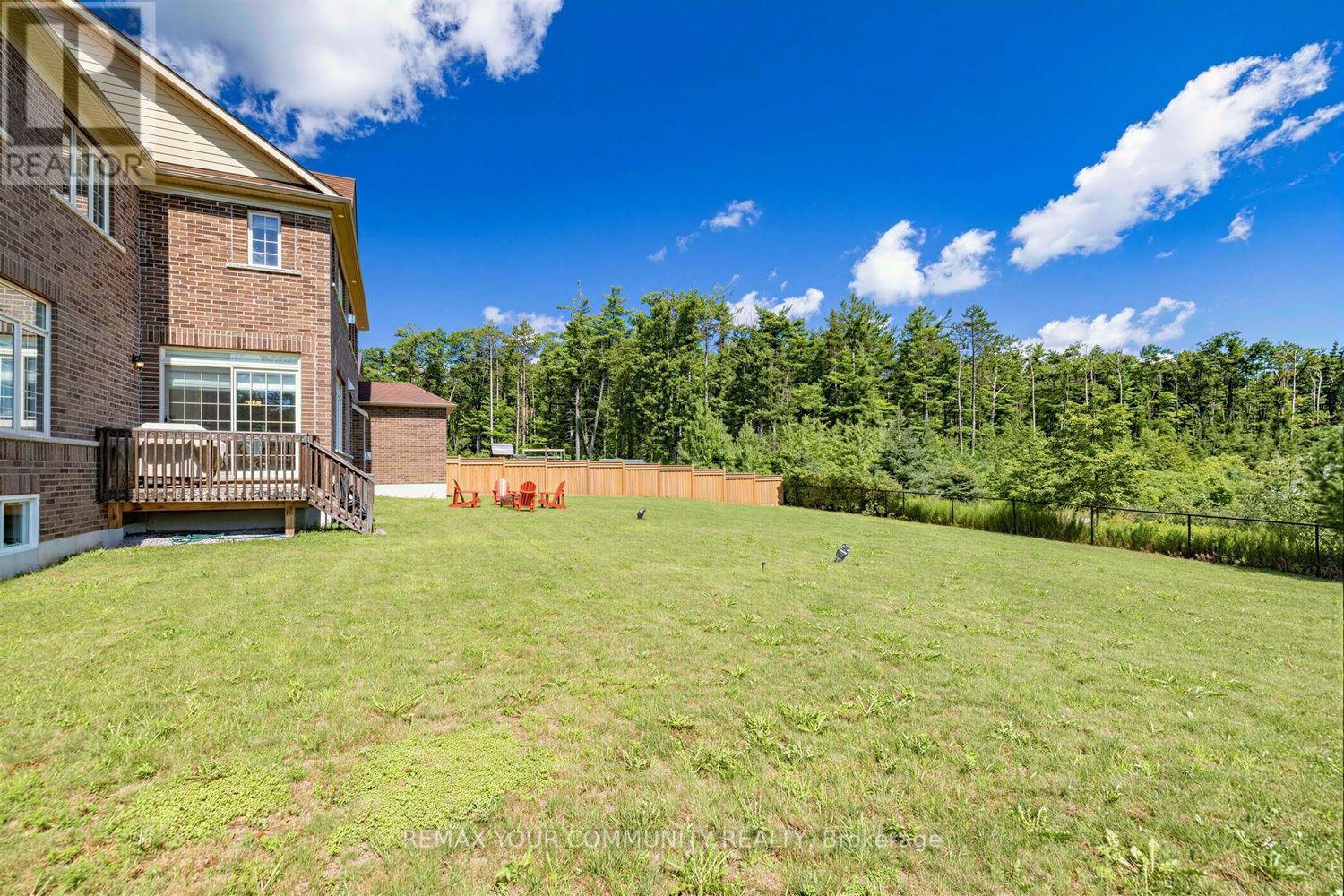 19 Redmond Crescent, Springwater, ON - Outdoor