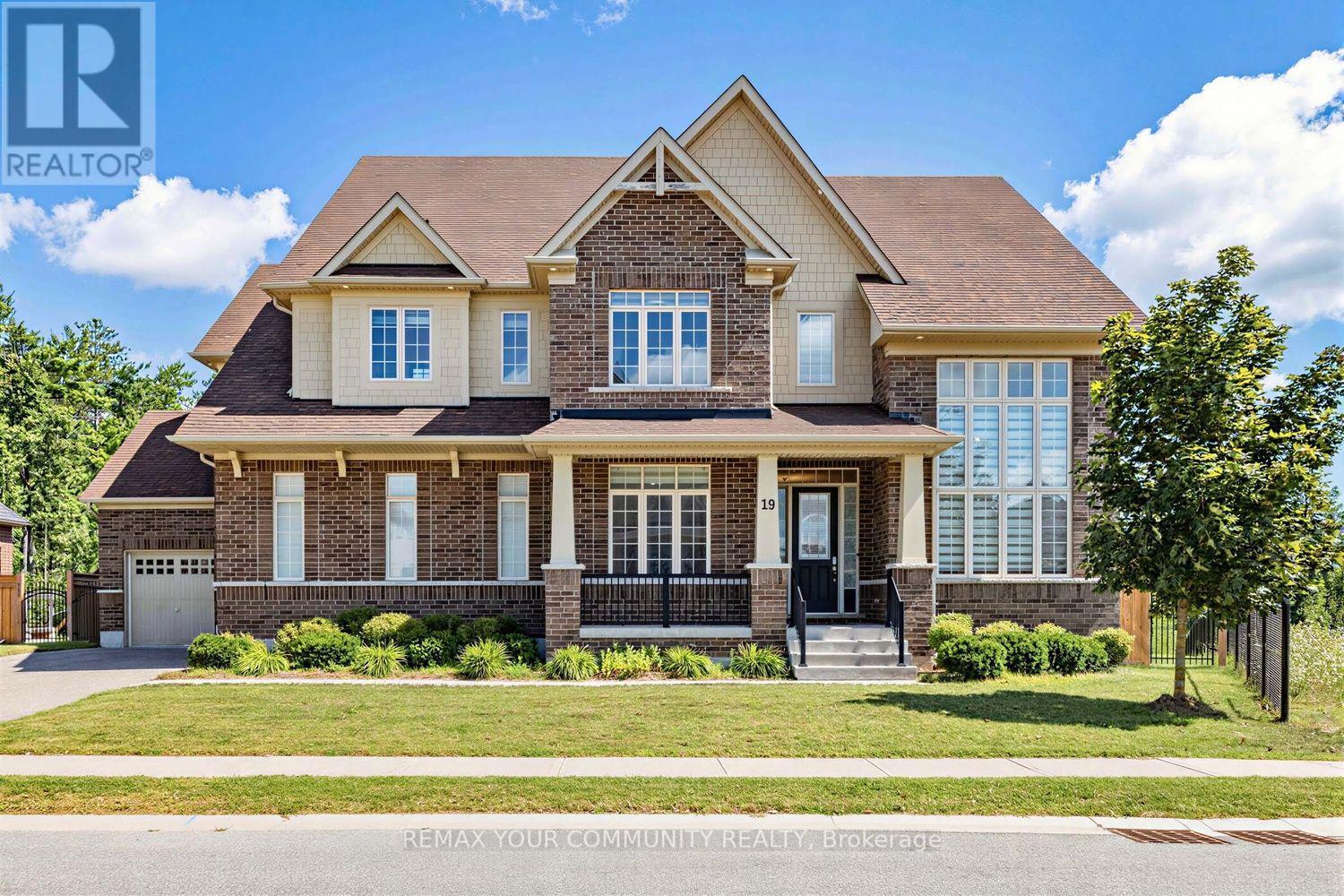 19 Redmond Crescent, Springwater, ON - Outdoor With Facade
