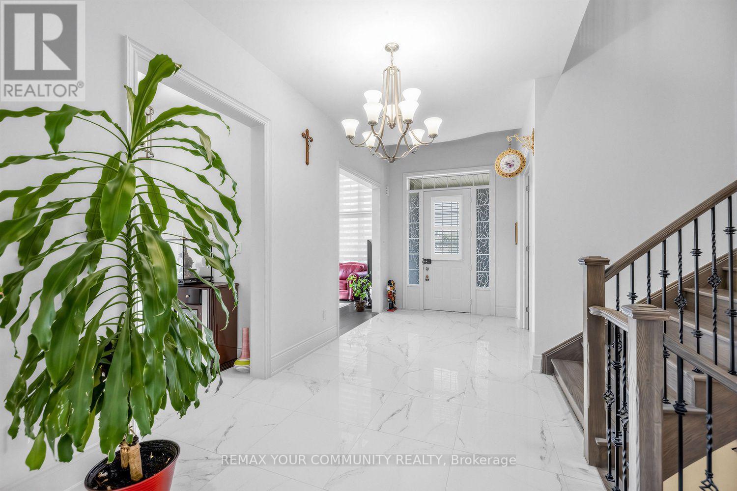19 Redmond Crescent, Springwater, ON - Photo Showing Other Room